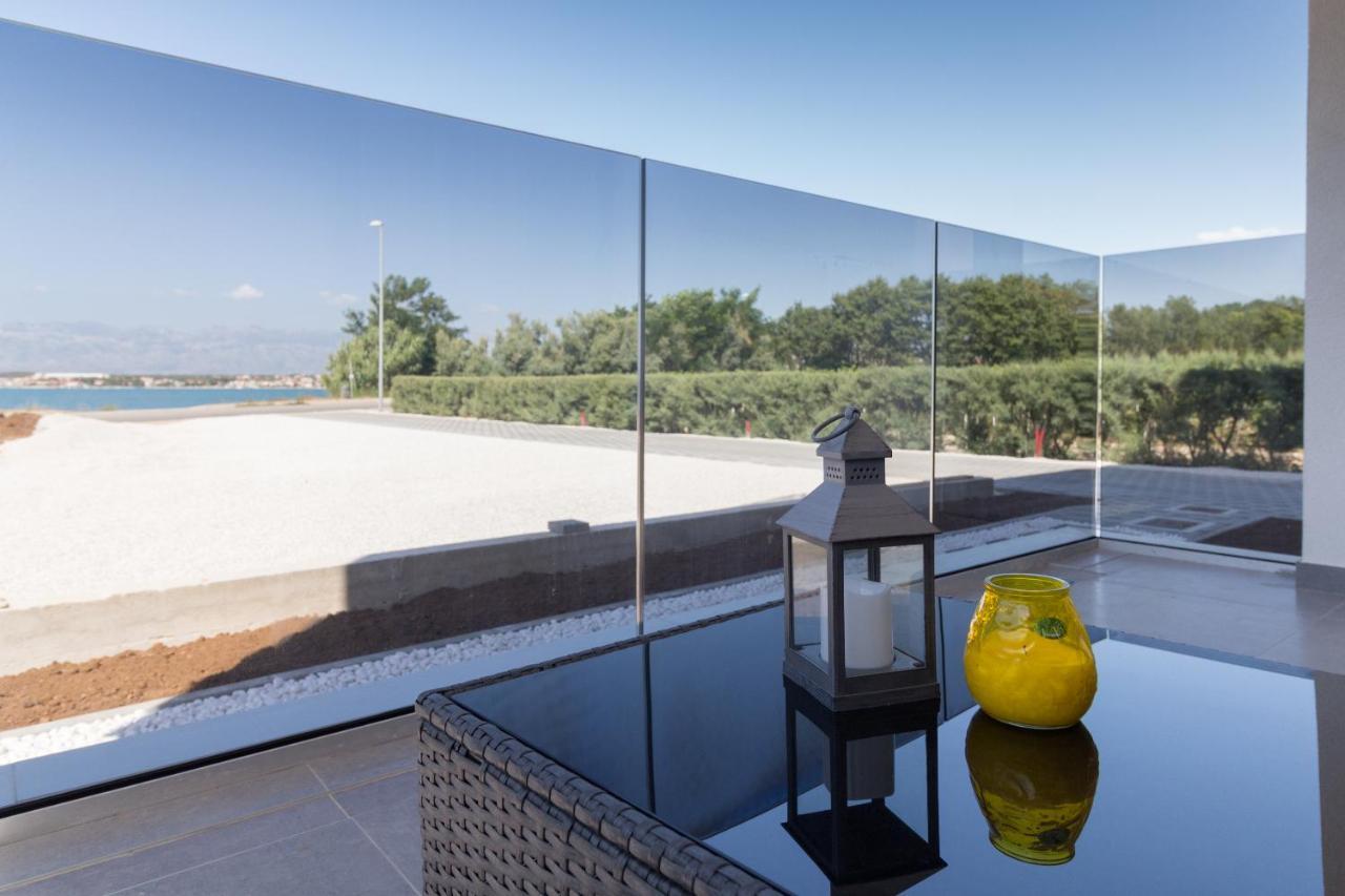 Luxury Beachfront Villa Crystal Aenona - By Ta Leut Agency Nin Eksteriør bilde