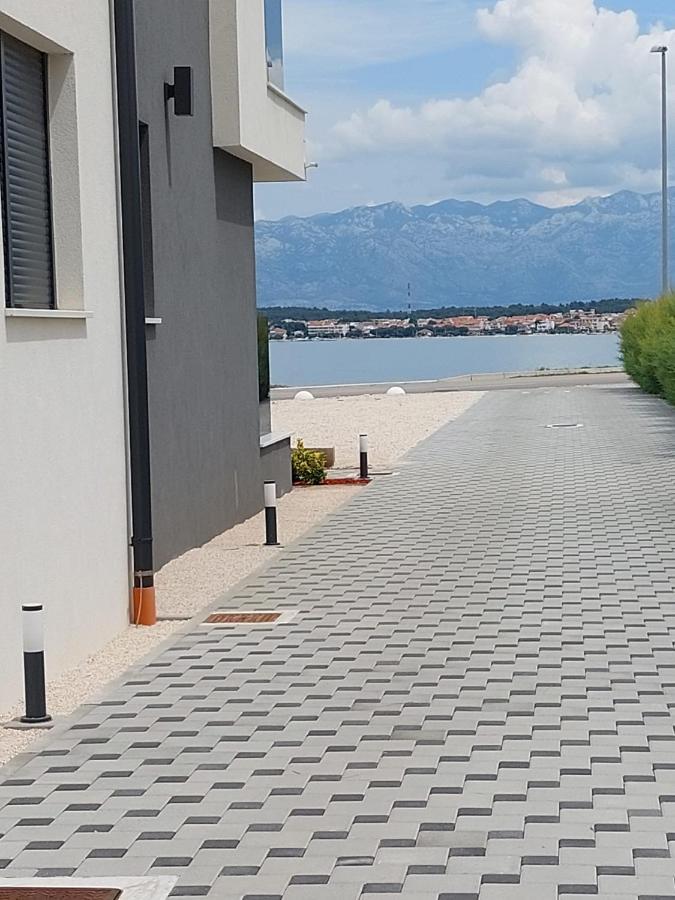 Luxury Beachfront Villa Crystal Aenona - By Ta Leut Agency Nin Eksteriør bilde
